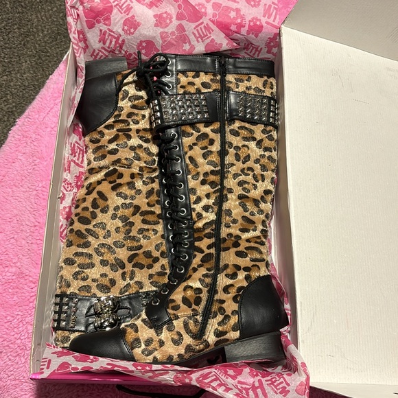 NIB RARE Vintage Abbey Dawn by Avril Lavigne Boots - Picture 5 of 6